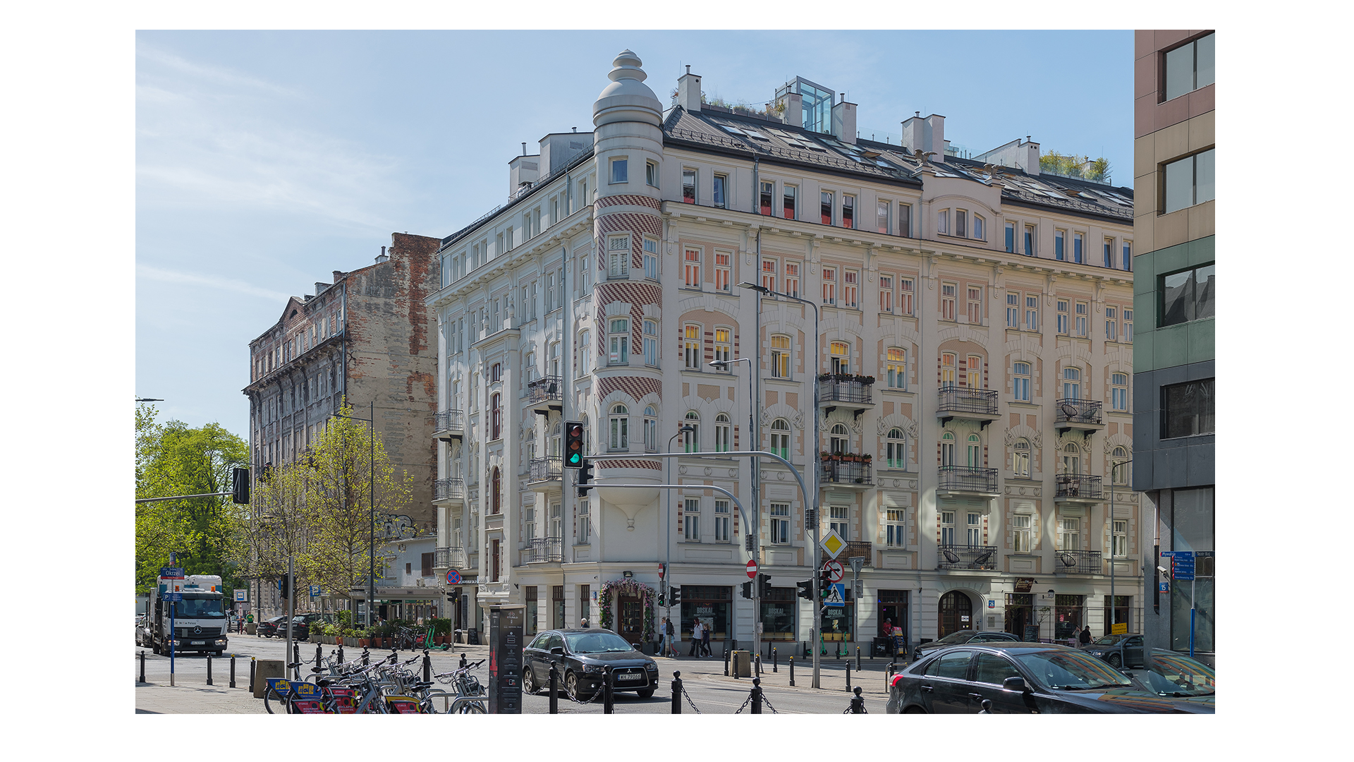 Kamienica Okrzei 26 przebudowa nadbudowa remont konserwacja dom pod sowami architektura Anna Rostkowska Sylwia Trzałkowska